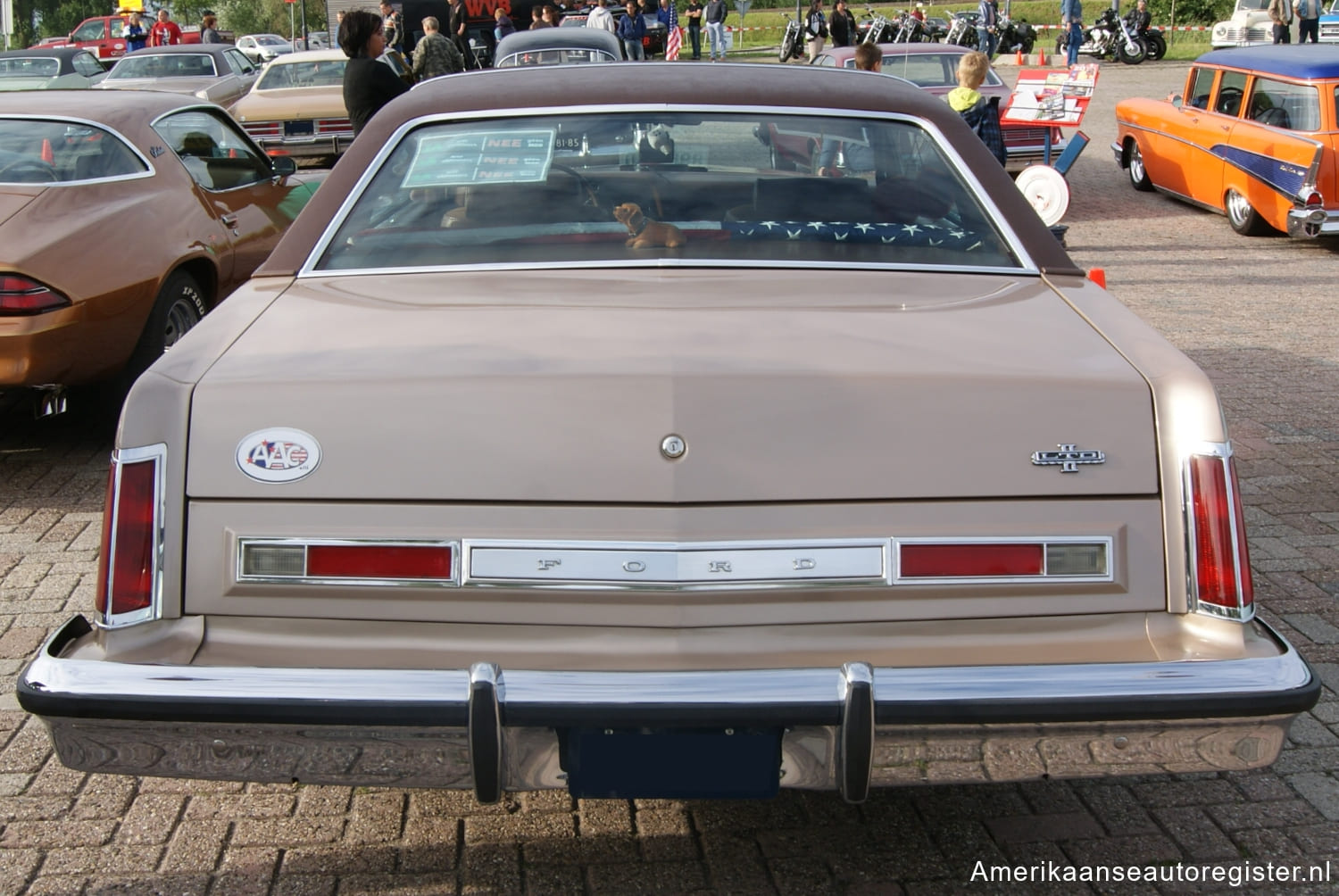 Ford LTD II uit 1977